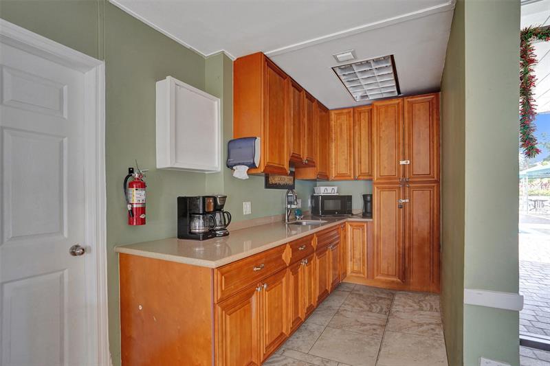 Image 25 of 30 For 608 Natura Blvd  308