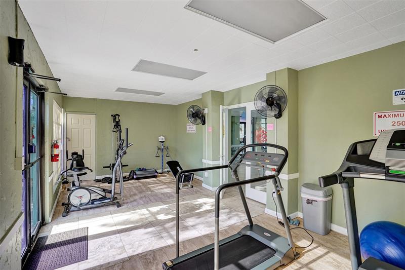 Image 27 of 30 For 608 Natura Blvd  308