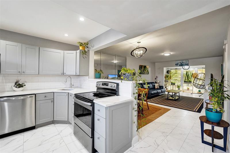 Image 5 of 30 For 608 Natura Blvd  308