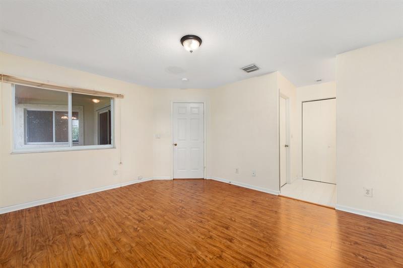 Image 18 of 30 For 8496 40th St