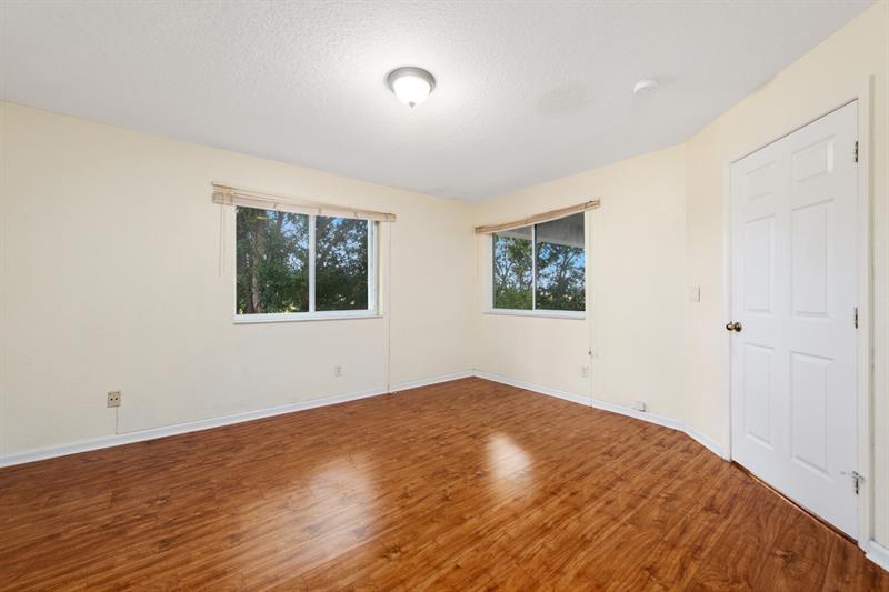 Image 26 of 30 For 8496 40th St