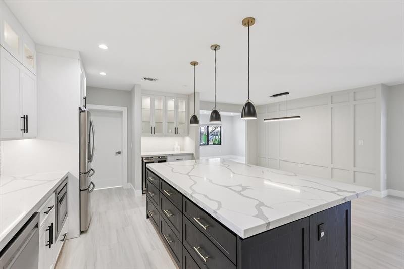 Image 13 of 34 For 1660 32nd Ct