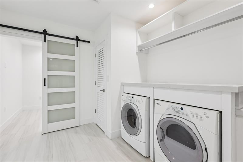 Image 15 of 34 For 1660 32nd Ct