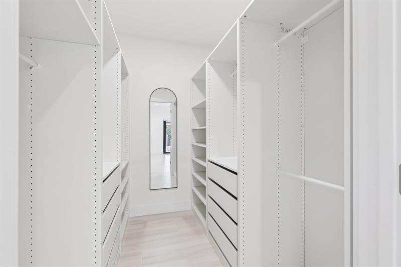 Image 19 of 34 For 1660 32nd Ct