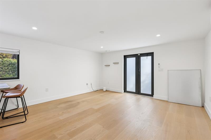 Image 33 of 34 For 1660 32nd Ct