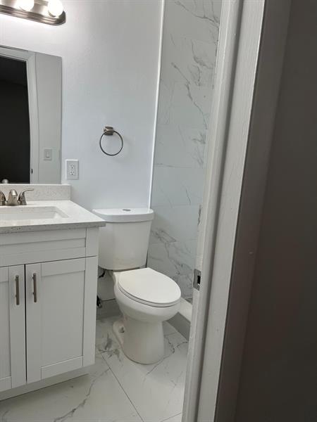 Image 11 of 40 For 8550 Taft St