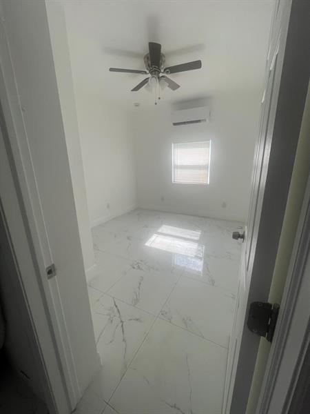 Image 15 of 40 For 8550 Taft St