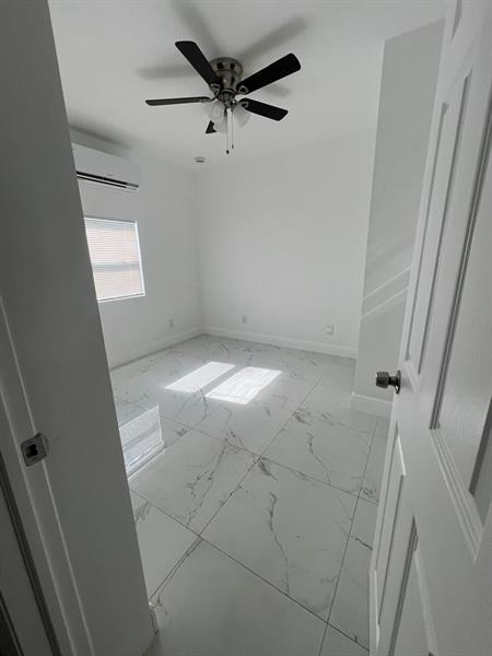 Image 16 of 40 For 8550 Taft St