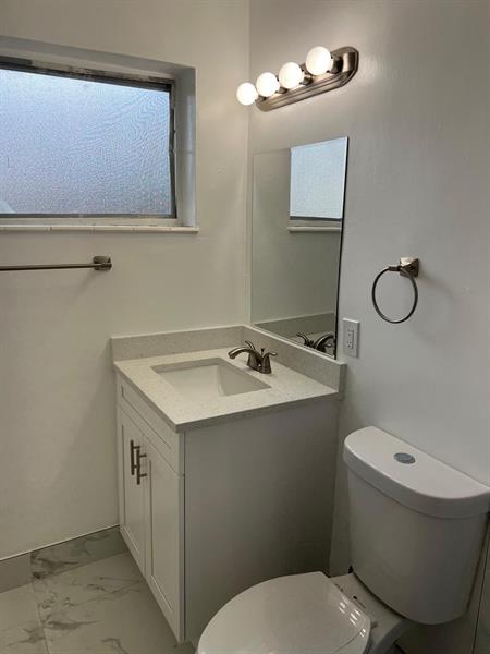 Image 19 of 40 For 8550 Taft St