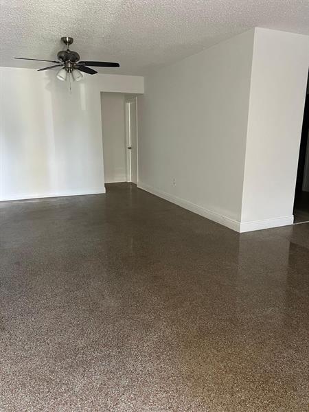 Image 30 of 40 For 8550 Taft St