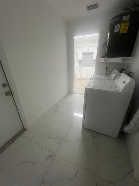 Image 31 of 40 For 8550 Taft St