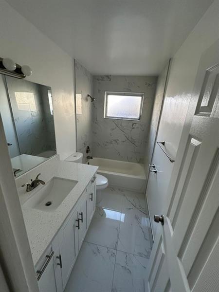 Image 33 of 40 For 8550 Taft St