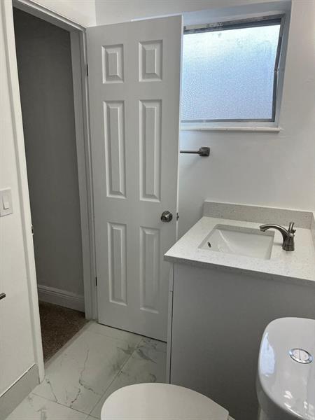 Image 9 of 40 For 8550 Taft St