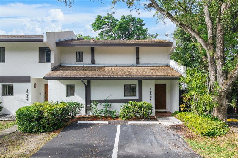 Details for 19986 5th Ct 4d, Miami, FL 33179