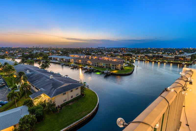 Image 21 of 43 For 801 Federal Hwy  906