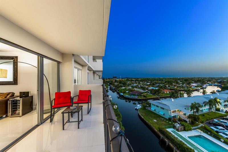 Image 24 of 43 For 801 Federal Hwy  906