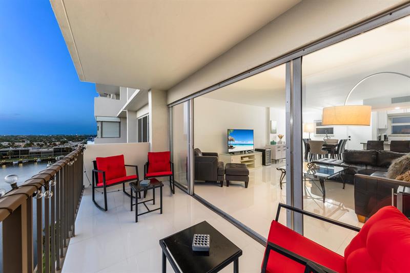 Image 26 of 43 For 801 Federal Hwy  906