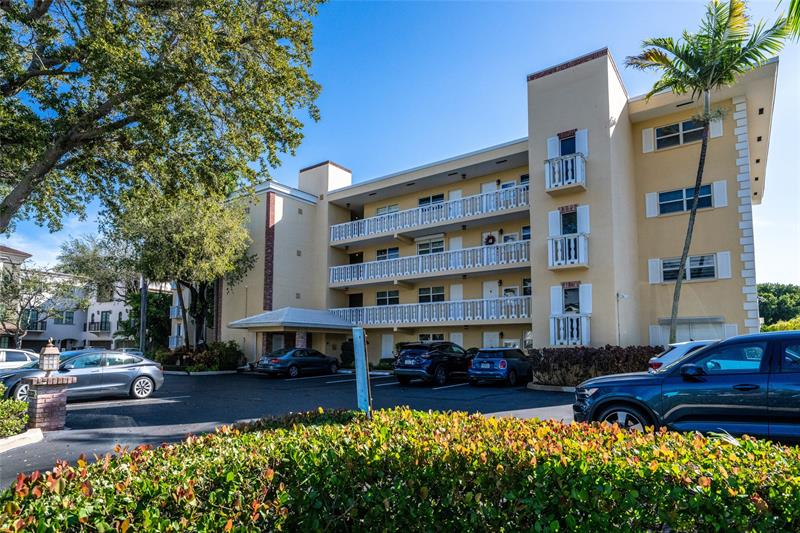 Details for 1332 Bayview Dr  401, Fort Lauderdale, FL 33304