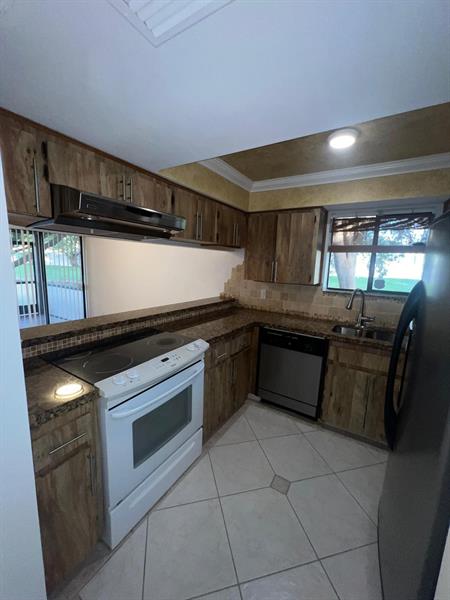 Image 8 of 46 For 9911 Atlantic Blvd  9911