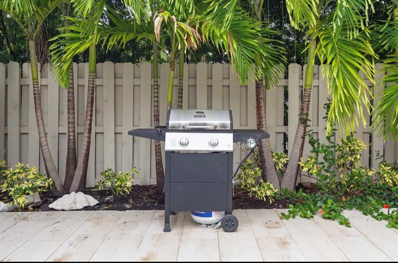 Image 10 of 48 For 1311 Monroe St