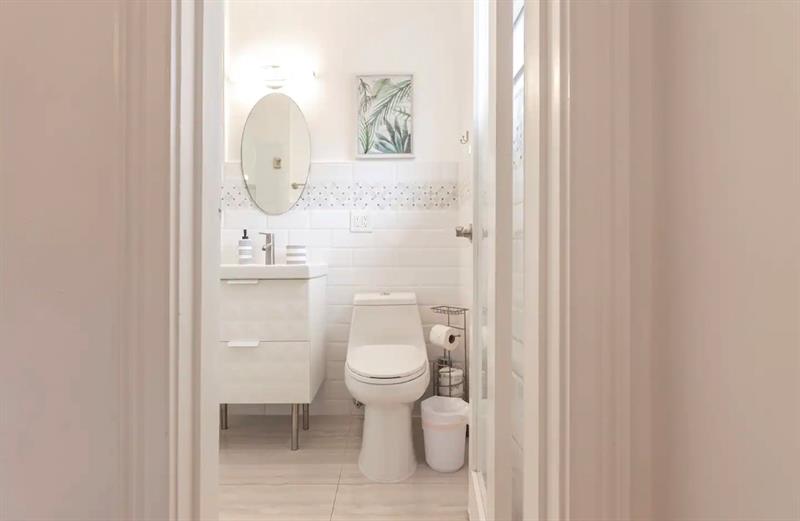 Image 12 of 48 For 1311 Monroe St