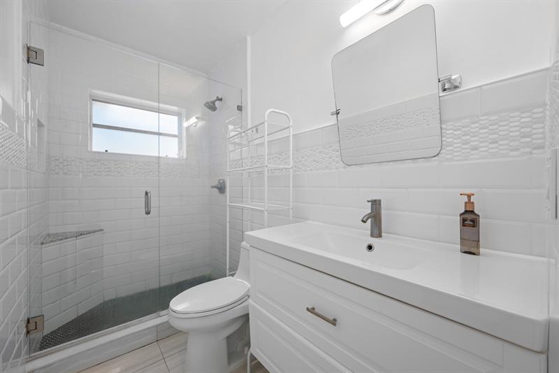 Image 30 of 48 For 1311 Monroe St