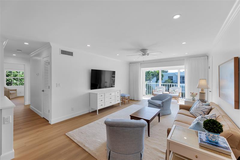 Details for 6299 Bay Club Dr  4, Fort Lauderdale, FL 33308