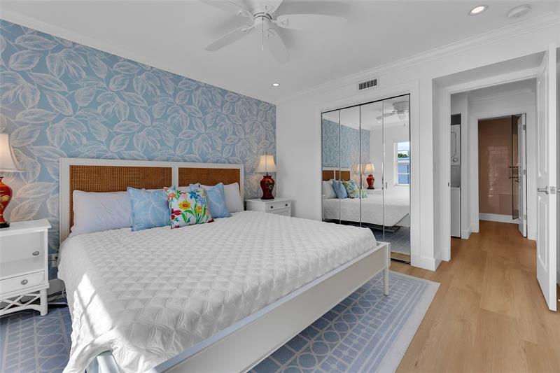 Image 10 of 35 For 6299 Bay Club Dr  4