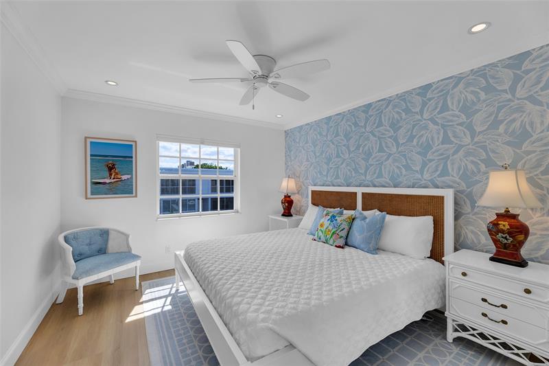 Image 9 of 35 For 6299 Bay Club Dr  4