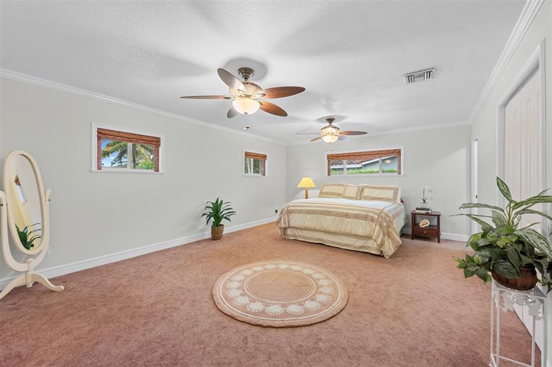 Image 17 of 57 For 5284 18th Terrace