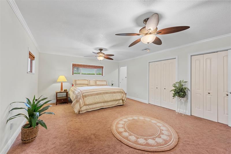 Image 19 of 57 For 5284 18th Terrace