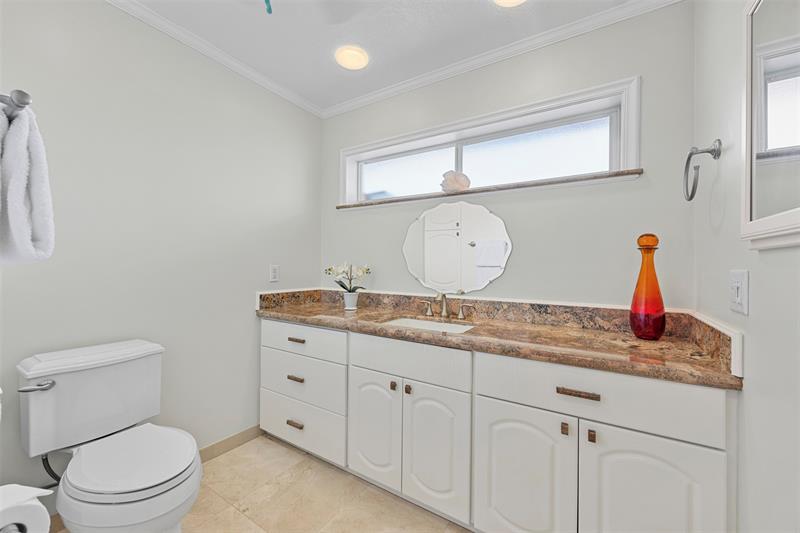 Image 27 of 57 For 5284 18th Terrace