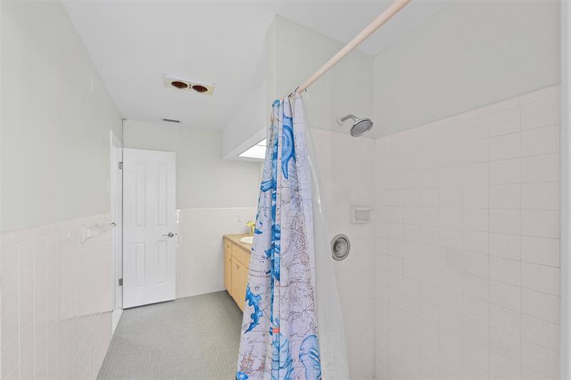 Image 33 of 57 For 5284 18th Terrace