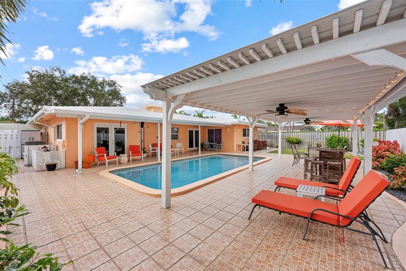 Image 44 of 57 For 5284 18th Terrace