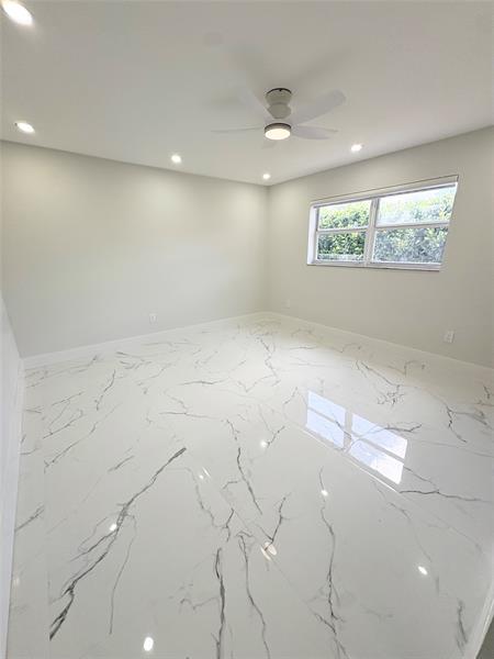 Image 12 of 17 For 9900 39th Ct