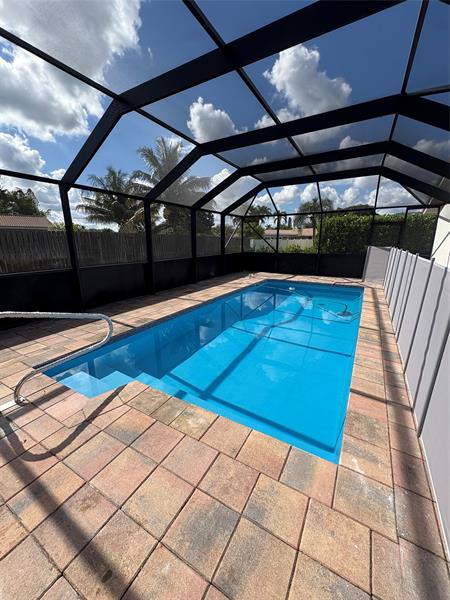 Image 2 of 17 For 9900 39th Ct