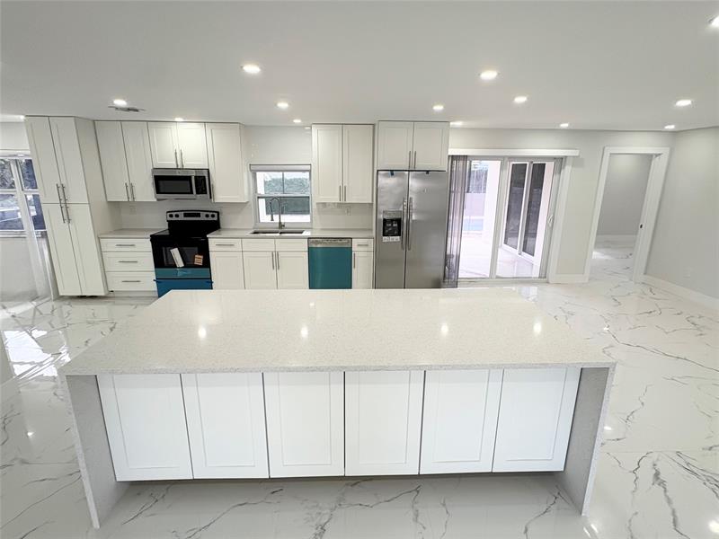 Image 7 of 17 For 9900 39th Ct