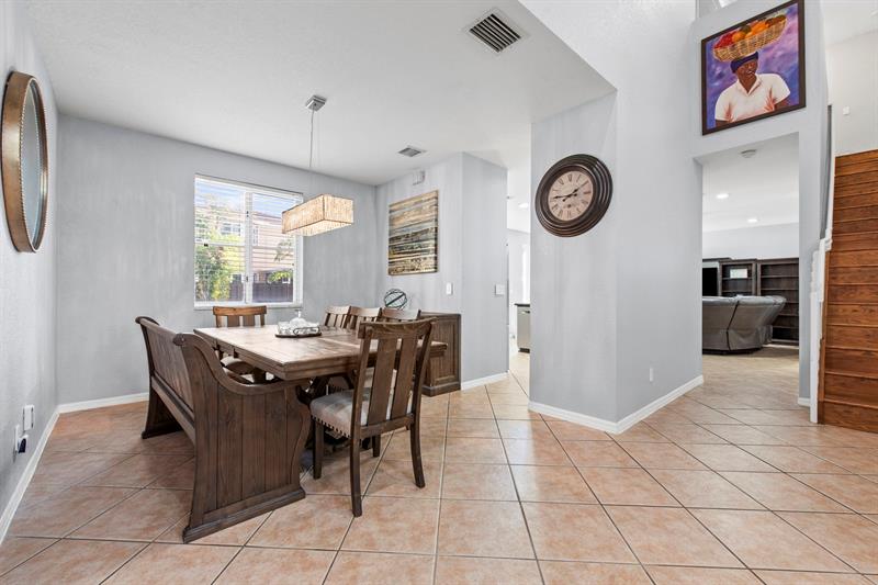 Image 11 of 25 For 1422 106th Way