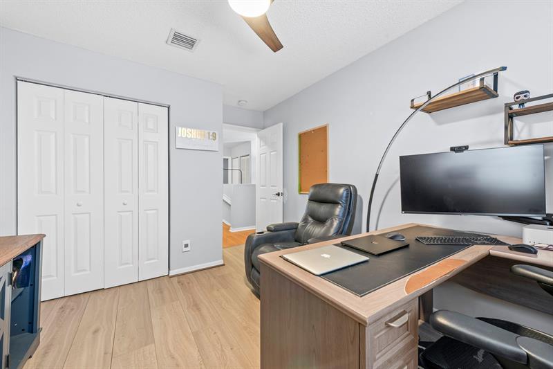 Image 17 of 25 For 1422 106th Way