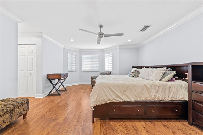 Image 21 of 25 For 1422 106th Way