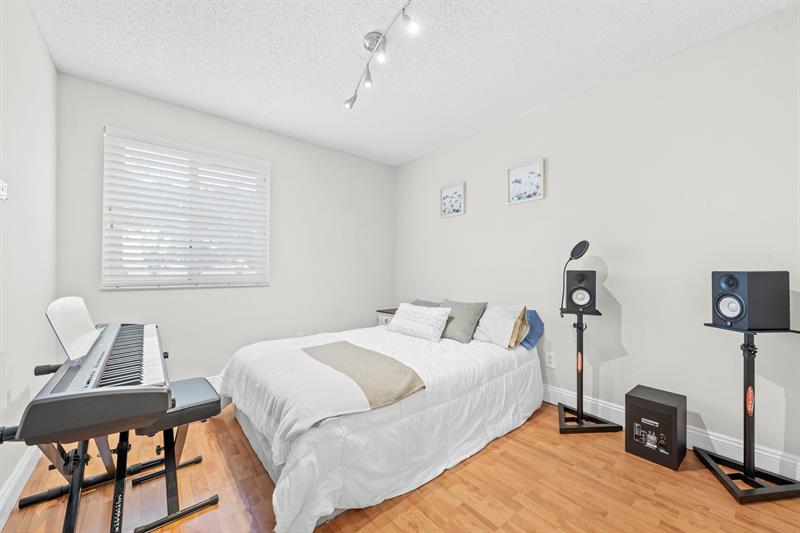 Image 24 of 25 For 1422 106th Way