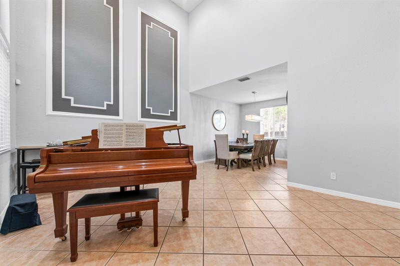 Image 5 of 25 For 1422 106th Way