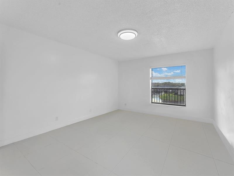 Image 16 of 24 For 3000 42nd Ave  B408