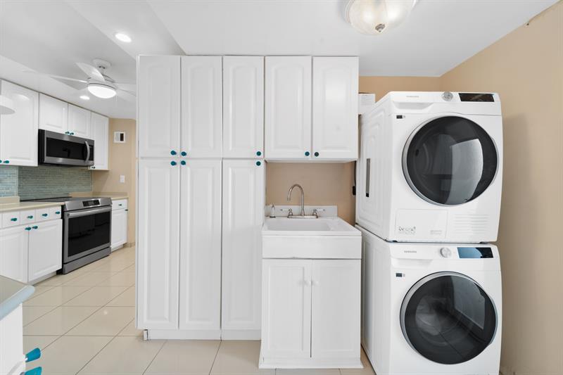 Image 10 of 30 For 111 Pompano Beach Blvd 1403