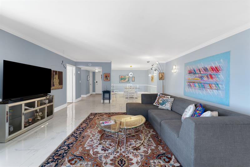 Image 6 of 30 For 111 Pompano Beach Blvd 1403