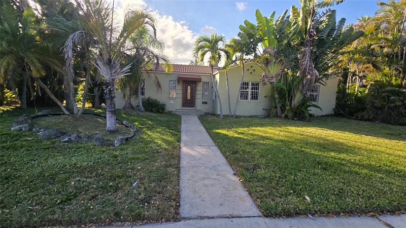 Image 5 of 9 For 9600 Miami Ave