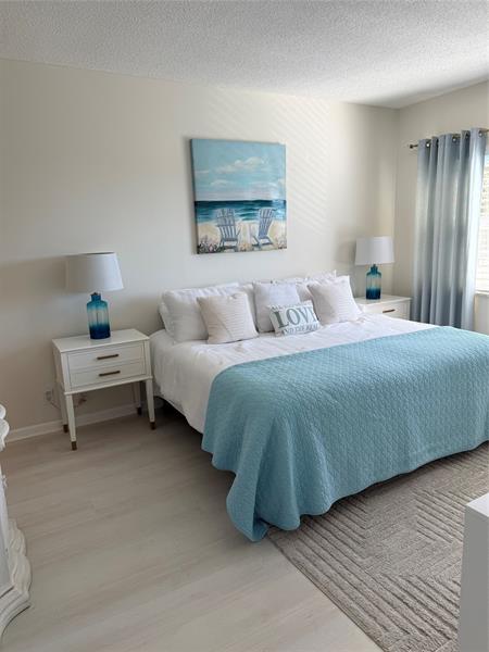 Image 11 of 22 For 4117 Bougainvilla Dr  209