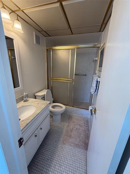 Image 12 of 22 For 4117 Bougainvilla Dr  209