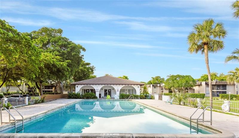 Details for 2700 Riverside Dr  302-b, Coral Springs, FL 33065