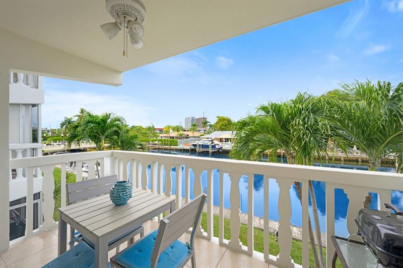 Details for 470 Paradise Isle Blvd 206, Hallandale Beach, FL 33009